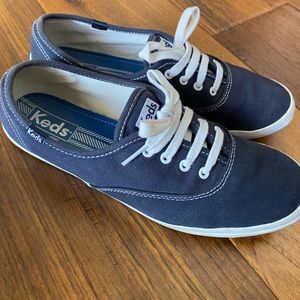 Navy Blue Ladies Keds! Size 8.5. Like New!